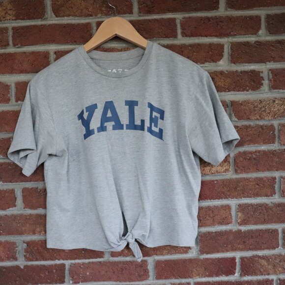 YALE * knotted t-shirt * Size Small * Gray * - Picture 4 of 8